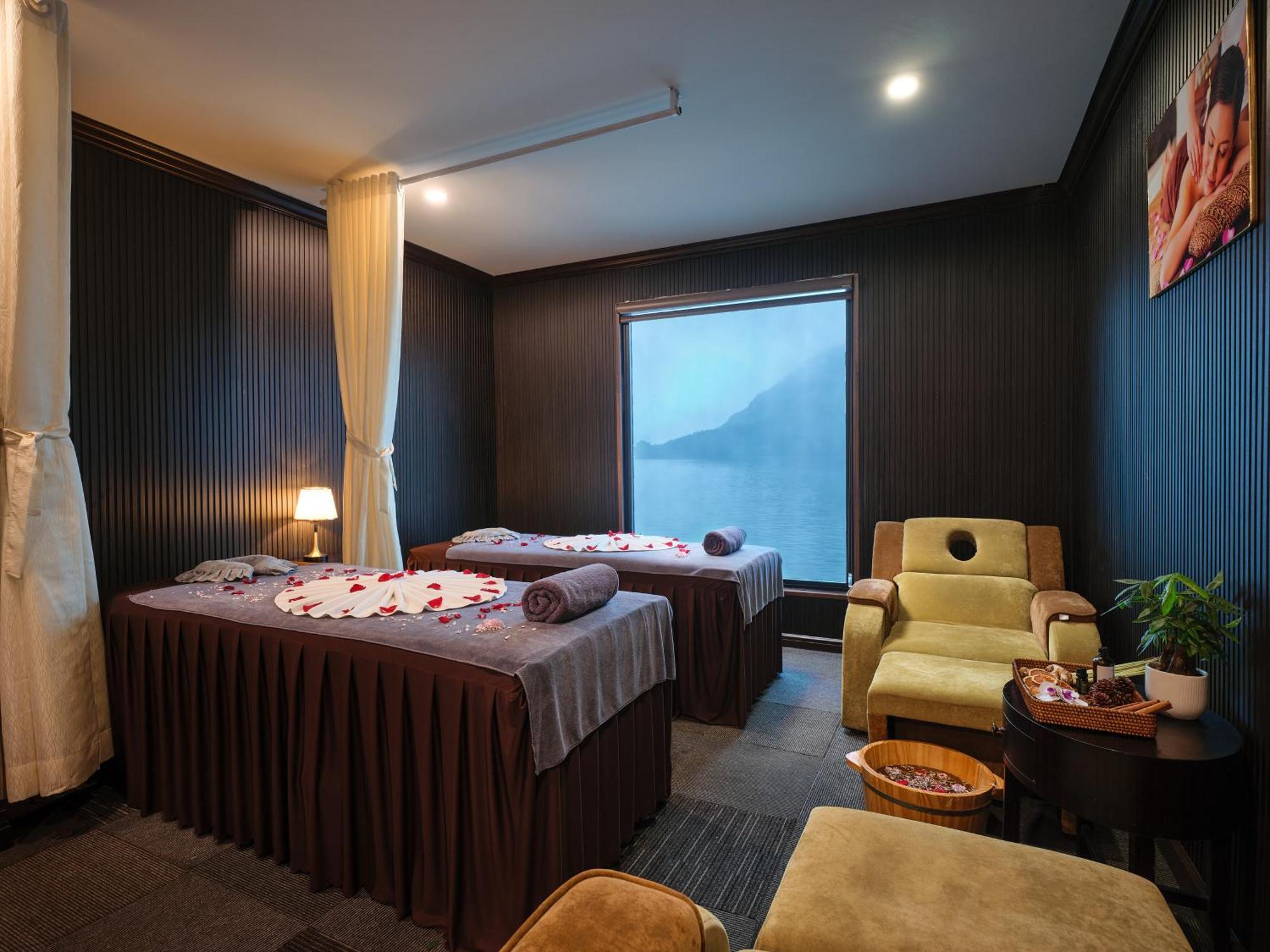 Отель Era Premium Cruises Halong Халонг Экстерьер фото