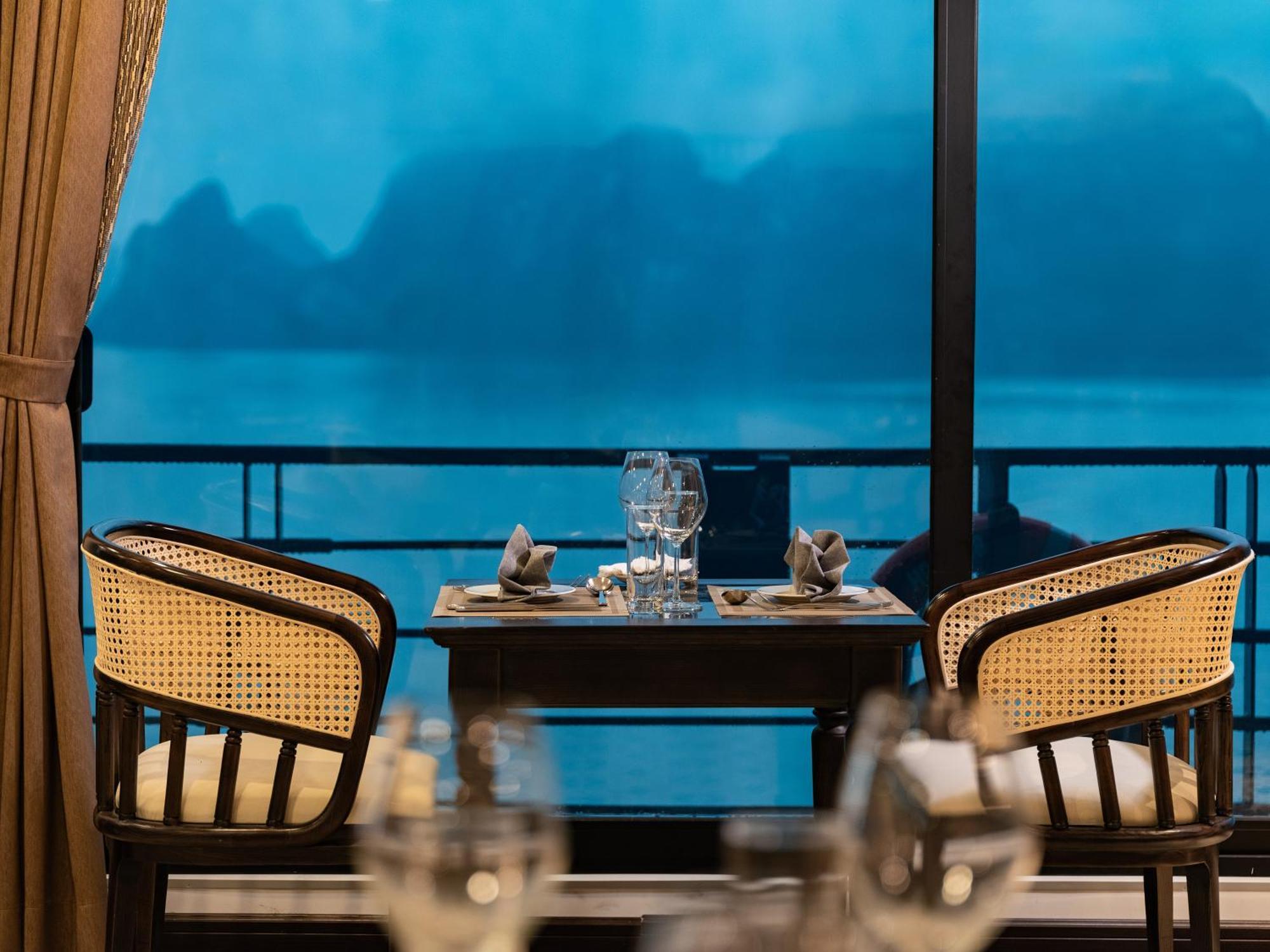 Отель Era Premium Cruises Halong Халонг Экстерьер фото