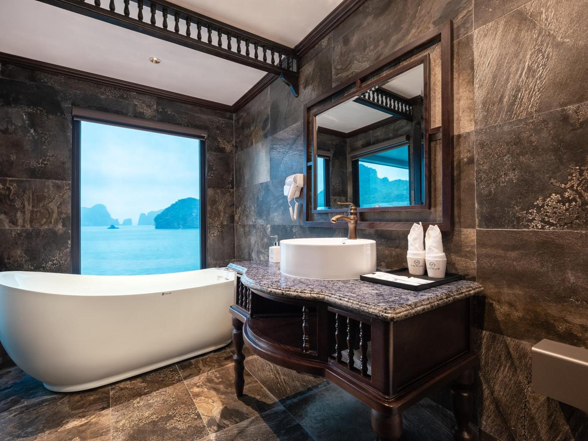 Отель Era Premium Cruises Halong Халонг Экстерьер фото