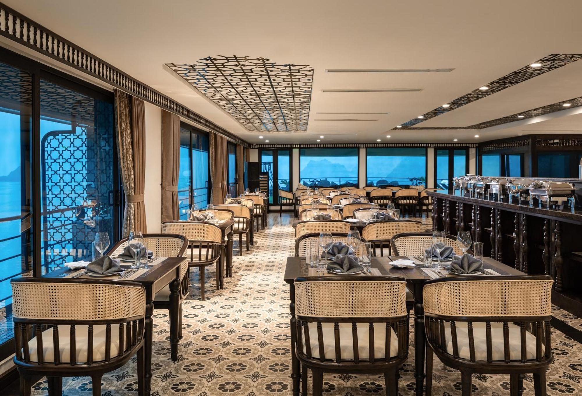 Отель Era Premium Cruises Halong Халонг Экстерьер фото