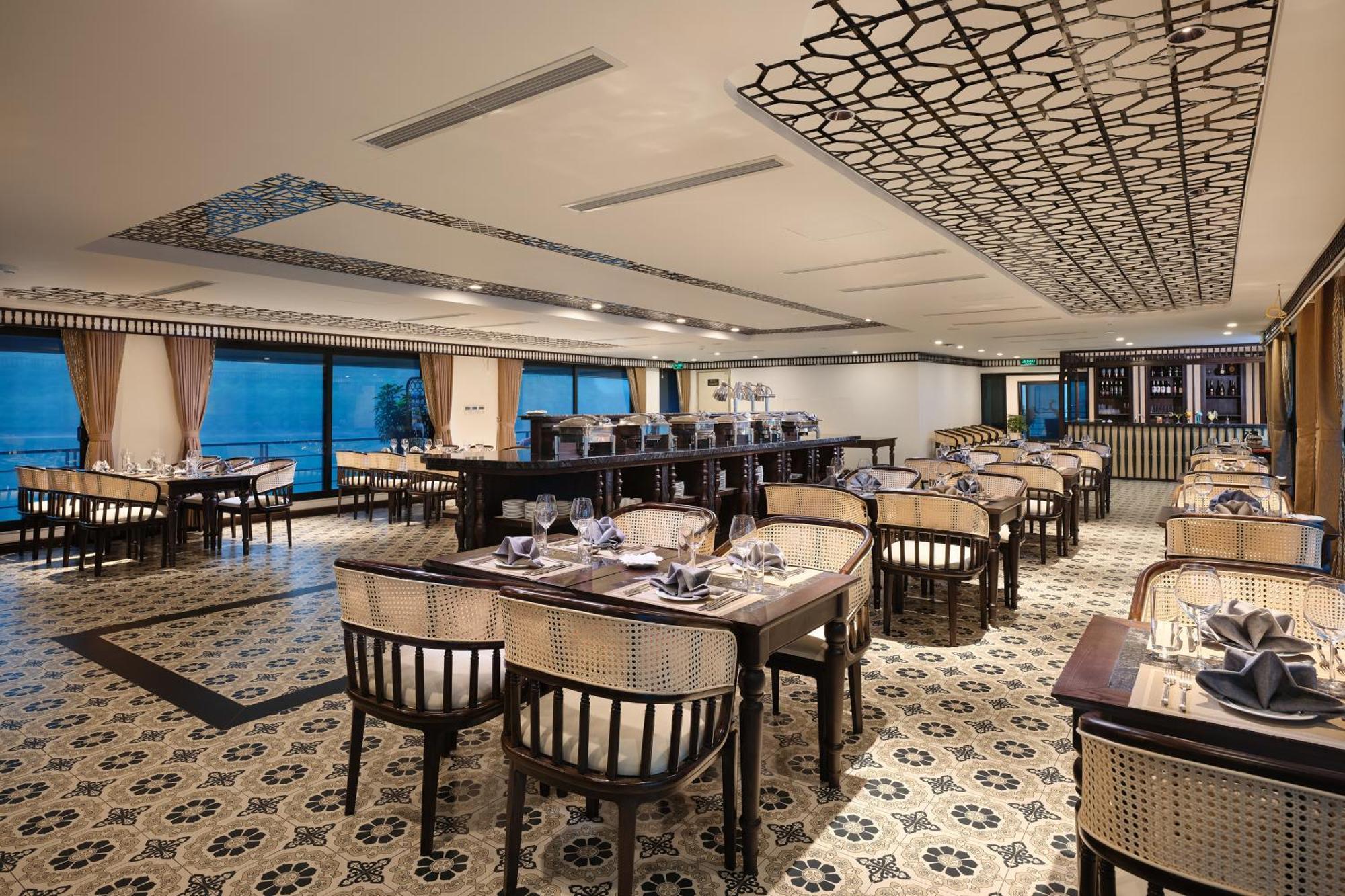 Отель Era Premium Cruises Halong Халонг Экстерьер фото