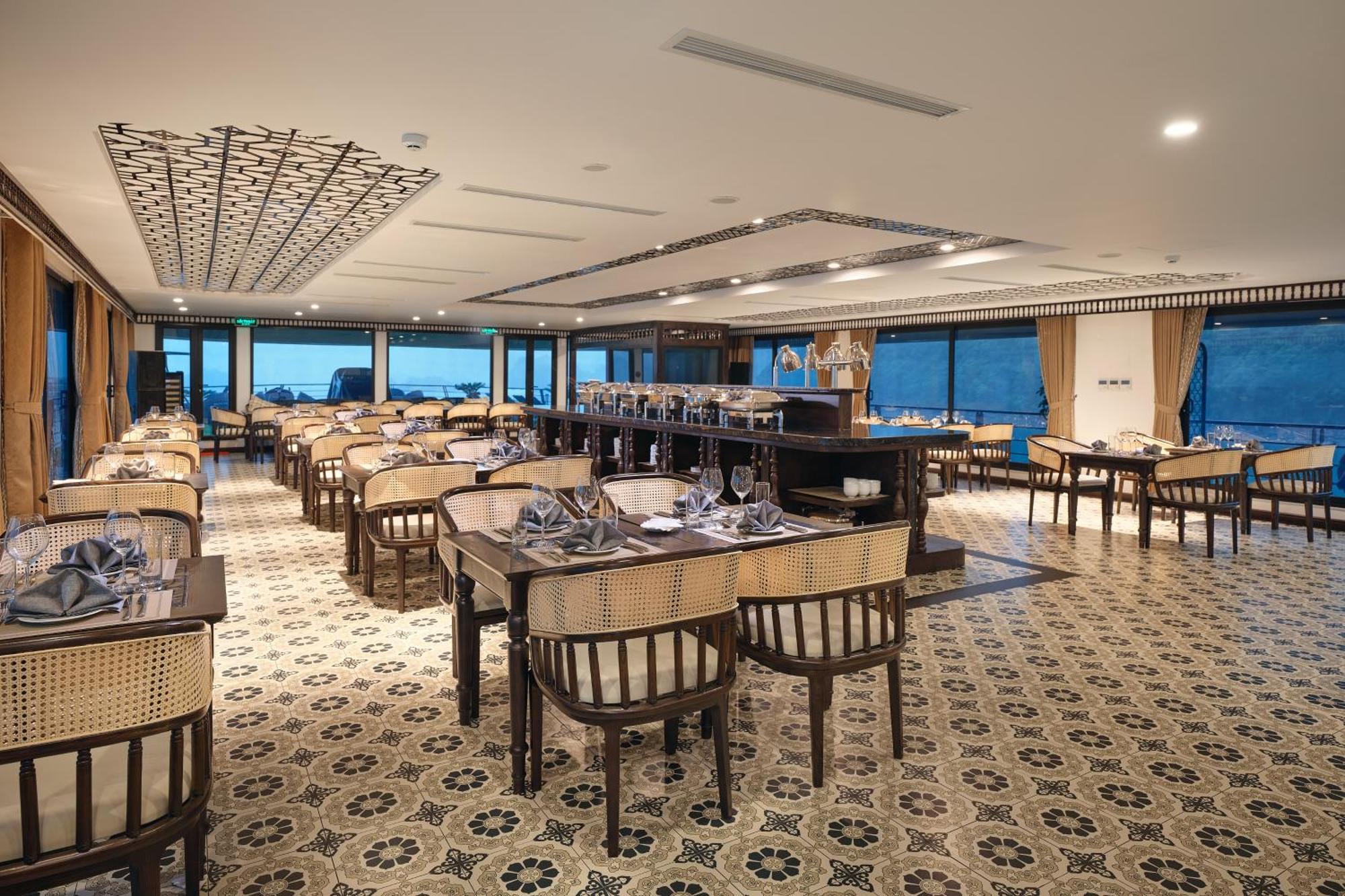 Отель Era Premium Cruises Halong Халонг Экстерьер фото